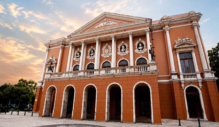 Teatros da Amazônia viram patrimônio cultural mundial