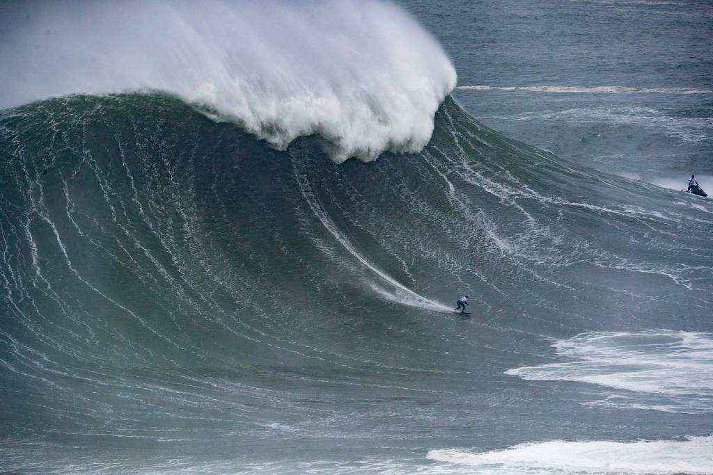 maior onda surfada por uma mulher