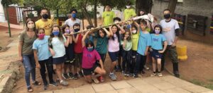 Oficina de abafadores da Simbiose na escola Terra Brasil