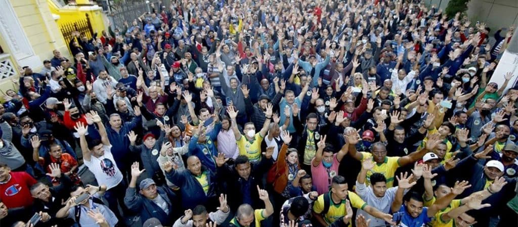 Greve de ônibus em São Paulo