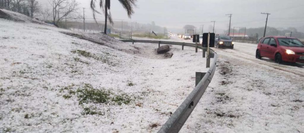 Chuva de granizo no Brasil