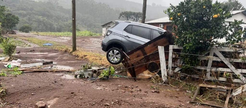 Ciclone extratropical provoca estragos no Rio Grande do Sul