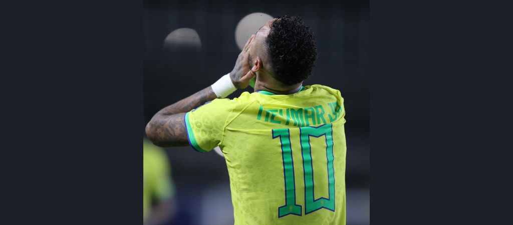 Neymar se machuca