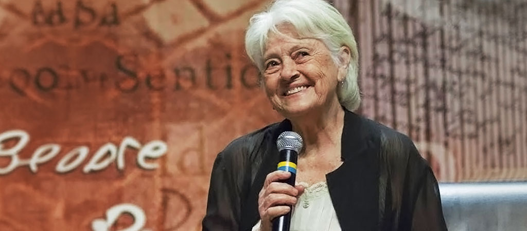 Escritora brasileira Adélia Prado ganha Prêmio Camões