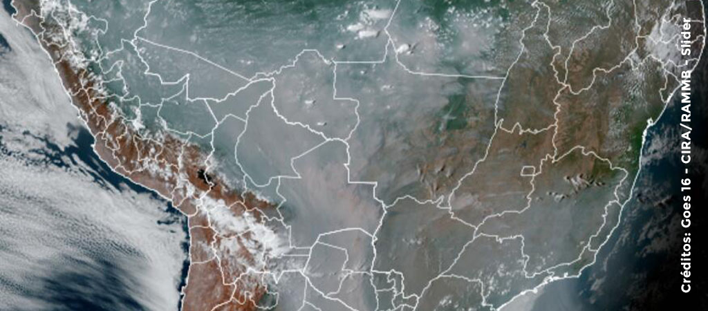 Brasil está coberto por nuvem de fumaça