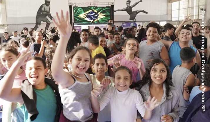 Escola estadual de Cubatão em SP recebe prêmio de melhor do mundo