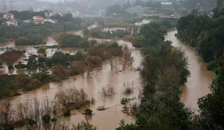 Chuvas fortes causam inundações em Portugal