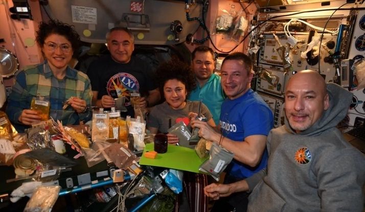 O que tem no prato de um astronauta?